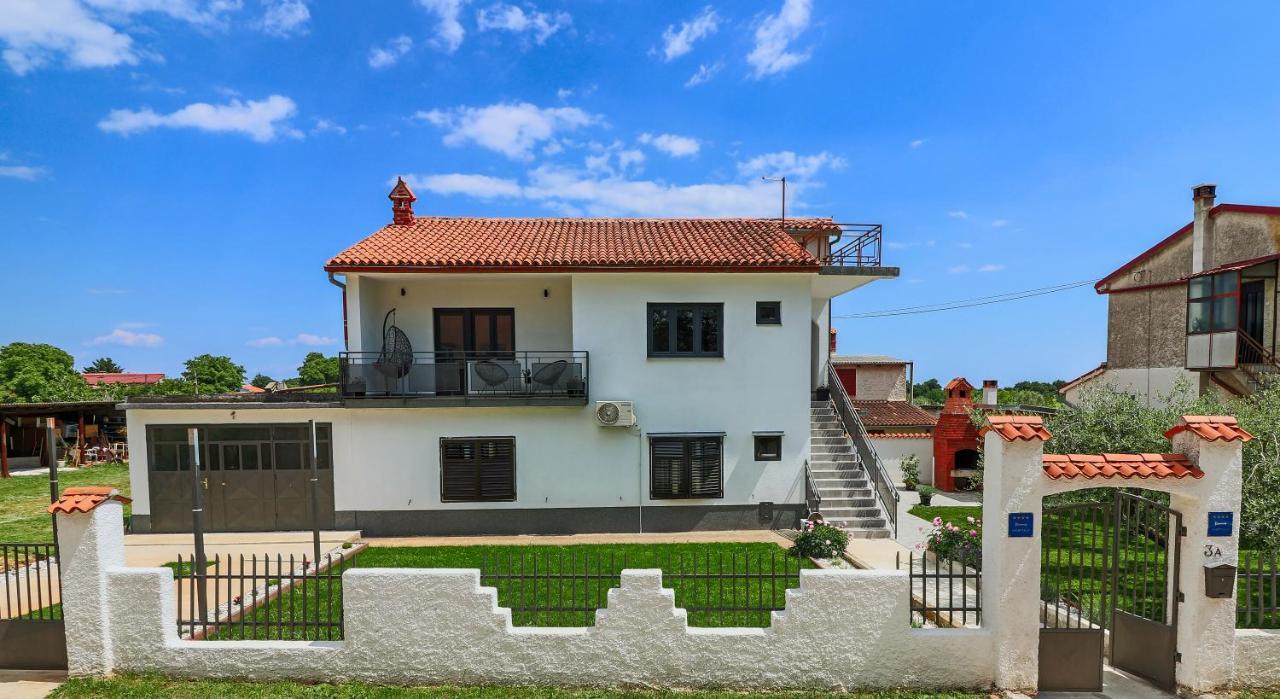 Apartman Gabrijela Muntic Exterior photo