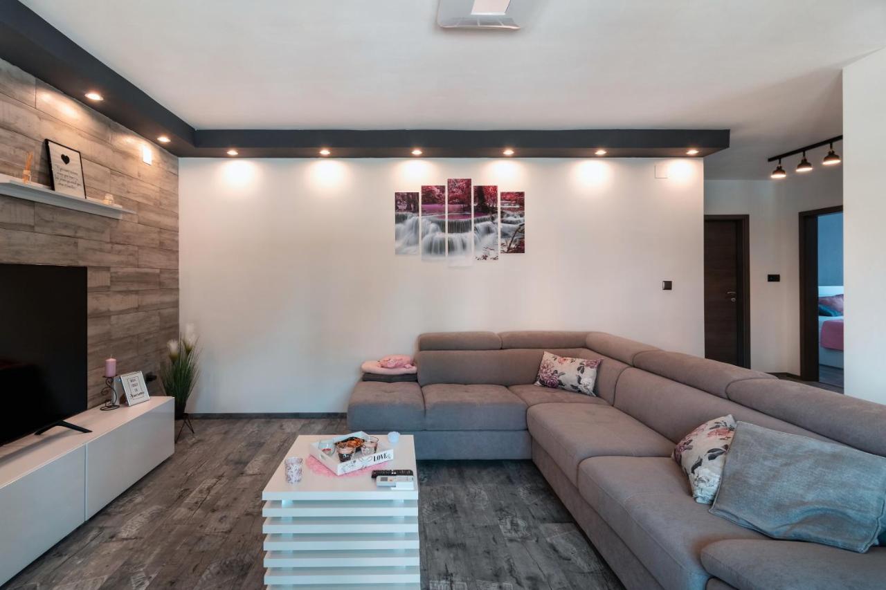Apartman Gabrijela Muntic Exterior photo